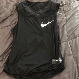 Nike cut off
